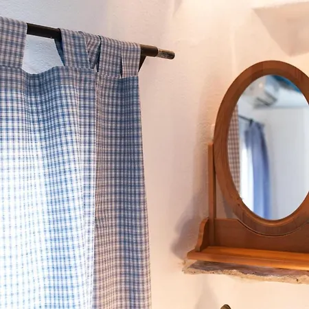 Attic Iolanda *